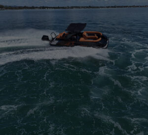 Runaway Bay offers luxury pontoon boats engineered for high performance and leisure. Create your custom pontoon boat today.